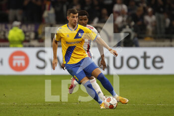 2021-09-30 - Andrija PAVIOVIC of Brondby and Sinaly DIOMANDE of Lyon during the UEFA Europa League, Group A football match between Olympique Lyonnais and Brondby IF on September 30, 2021 at Groupama stadium in Decines-Charpieu near Lyon, France - OLYMPIQUE LYONNAIS VS BRONDBY IF - UEFA EUROPA LEAGUE - SOCCER