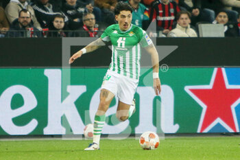 2021-11-04 - Hector Bellerin of Real Betis Balompie during the UEFA Europa League, Group G football match between Bayer Leverkusen and Real Betis Balompie on November 4, 2021 at BayArena in Leverkusen, Germany - BAYER LEVERKUSEN VS REAL BETIS BALOMPIE - UEFA EUROPA LEAGUE - SOCCER