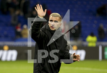2021-12-09 - Goalkeeper of Lyon Anthony Lopes salutes the supporters following the UEFA Europa League, Group A football match between Olympique Lyonnais (Lyon) and Rangers FC on December 9, 2021 at Groupama stadium in Decines-Charpieu near Lyon, France - OLYMPIQUE LYONNAIS (LYON) VS RANGERS FC - UEFA EUROPA LEAGUE - SOCCER