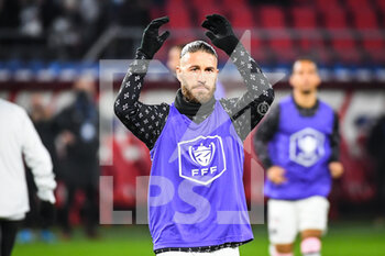 2021-12-19 - Sergio RAMOS of PSG during the French Cup round of 32 football match between Feignies Aulnoy and Paris Saint-Germain (PSG) on December 19, 2021 at Stade du Hainaut in Valenciennes, France - FEIGNIES AULNOY VS PARIS SAINT-GERMAIN (PSG) - FRENCH CUP - SOCCER