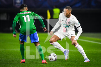 2021-12-19 - Kylian MBAPPE of PSG during the French Cup round of 32 football match between Feignies Aulnoy and Paris Saint-Germain (PSG) on December 19, 2021 at Stade du Hainaut in Valenciennes, France - FEIGNIES AULNOY VS PARIS SAINT-GERMAIN (PSG) - FRENCH CUP - SOCCER