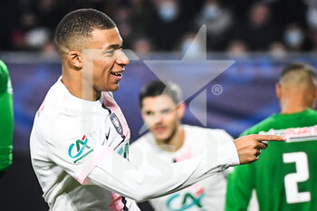 2021-12-19 - Kylian MBAPPE of PSG celebrates his goal during the French Cup round of 32 football match between Feignies Aulnoy and Paris Saint-Germain (PSG) on December 19, 2021 at Stade du Hainaut in Valenciennes, France - FEIGNIES AULNOY VS PARIS SAINT-GERMAIN (PSG) - FRENCH CUP - SOCCER