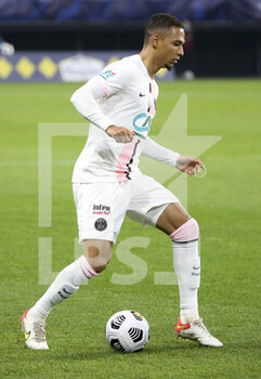 2021-12-19 - Thilo Kehrer of PSG during the French Cup round of 32 football match between Entente Feignies-Aulnoye and Paris Saint Germain (PSG) on December 19, 2021 at Stade du Hainaut in Valenciennes, France - ENTENTE FEIGNIES-AULNOYE VS PARIS SAINT GERMAIN (PSG) - FRENCH CUP - SOCCER