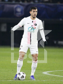 2021-12-19 - Leandro Paredes of PSG during the French Cup round of 32 football match between Entente Feignies-Aulnoye and Paris Saint Germain (PSG) on December 19, 2021 at Stade du Hainaut in Valenciennes, France - ENTENTE FEIGNIES-AULNOYE VS PARIS SAINT GERMAIN (PSG) - FRENCH CUP - SOCCER