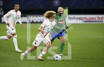2021-12-19 - Xavi Simons of PSG, Valentin Calderara of Feignies-Aulnoye during the French Cup round of 32 football match between Entente Feignies-Aulnoye and Paris Saint Germain (PSG) on December 19, 2021 at Stade du Hainaut in Valenciennes, France - ENTENTE FEIGNIES-AULNOYE VS PARIS SAINT GERMAIN (PSG) - FRENCH CUP - SOCCER