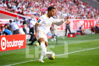 2021-08-14 - Justin KLUIVERT 21 Nice during the French championship Ligue 1 football match between LOSC Lille and OGC Nice on August 14, 2021 at Pierre Mauroy stadium in Villeneuve-d'Ascq near Lille, France - Photo Laurent Sanson / LS Medianord / DPPI - LOSC LILLE VS OGC NICE - FRENCH LIGUE 1 - SOCCER