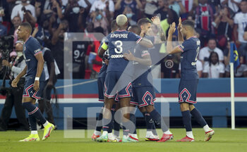 2021-08-14 - Mauro Icardi of PSG celebrates his goal during the French championship Ligue 1 football match between Paris Saint-Germain and RC Strasbourg on August 14, 2021 at Parc des Princes stadium in Paris, France - Photo Jean Catuffe / DPPI - PARIS SAINT-GERMAIN VS RC STRASBOURG - FRENCH LIGUE 1 - SOCCER