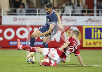 2021-08-20 - Achraf Hakimi of PSG during the French championship Ligue 1 football match between Stade Brestois 29 and Paris Saint-Germain (PSG) on August 20, 2021 at Stade Francis Le Ble in Brest, France - Photo Jean Catuffe / DPPI - STADE BRESTOIS 29 VS PARIS SAINT-GERMAIN (PSG) - FRENCH LIGUE 1 - SOCCER