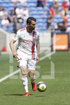 2021-08-22 - Leo DUBOIS of Lyon during the French championship Ligue 1 football match between Olympique Lyonnais and Clermont Foot 63 on August 22, 2021 at Groupama stadium in Decines-Charpieu near Lyon, France - Photo Romain Biard / Isports / DPPI - OLYMPIQUE LYONNAIS VS CLERMONT FOOT 63 - FRENCH LIGUE 1 - SOCCER
