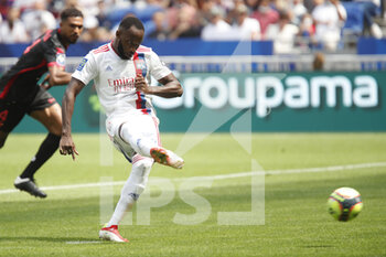2021-08-22 - Moussa DEMBELE of Lyon penalty during the French championship Ligue 1 football match between Olympique Lyonnais and Clermont Foot 63 on August 22, 2021 at Groupama stadium in Decines-Charpieu near Lyon, France - Photo Romain Biard / Isports / DPPI - OLYMPIQUE LYONNAIS VS CLERMONT FOOT 63 - FRENCH LIGUE 1 - SOCCER