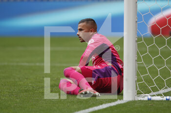 2021-08-22 - Anthony LOPES of Lyon during the French championship Ligue 1 football match between Olympique Lyonnais and Clermont Foot 63 on August 22, 2021 at Groupama stadium in Decines-Charpieu near Lyon, France - Photo Romain Biard / Isports / DPPI - OLYMPIQUE LYONNAIS VS CLERMONT FOOT 63 - FRENCH LIGUE 1 - SOCCER