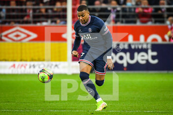 2021-08-29 - Kylian MBAPPE of PSG during the French championship Ligue 1 football match between Stade de Reims and Paris Saint-Germain on August 29, 2021 at Auguste Delaune stadium in Reims, France - STADE DE REIMS VS PARIS SAINT-GERMAIN - FRENCH LIGUE 1 - SOCCER
