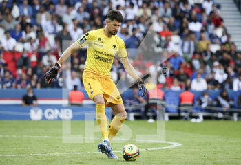2021-09-11 - Goalkeeper of Clermont Arthur Desmas during the French championship Ligue 1 football match between Paris Saint-Germain and Clermont Foot 63 on September 11, 2021 at Parc des Princes stadium in Paris, France - PARIS SAINT-GERMAIN VS CLERMONT FOOT 63 - FRENCH LIGUE 1 - SOCCER