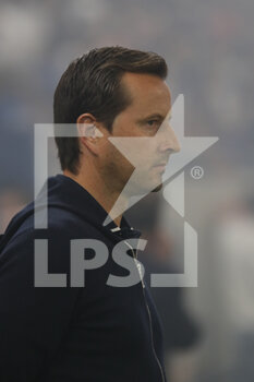 2021-09-12 - Julien STEPHAN coach of Strasbourg during the French championship Ligue 1 football match between Olympique lyonnais and Racing Club de Strasbourg Alsace on September 12, 2021 at Groupama Stadium in Décines-Charpieu, near Lyon, France - OLYMPIQUE LYONNAIS VS RACING CLUB DE STRASBOURG ALSACE - FRENCH LIGUE 1 - SOCCER
