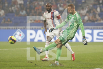 2021-09-12 - Matz SELS of Strasbourg and Moussa DEMBELE of Lyon during the French championship Ligue 1 football match between Olympique lyonnais and Racing Club de Strasbourg Alsace on September 12, 2021 at Groupama Stadium in Décines-Charpieu, near Lyon, France - OLYMPIQUE LYONNAIS VS RACING CLUB DE STRASBOURG ALSACE - FRENCH LIGUE 1 - SOCCER