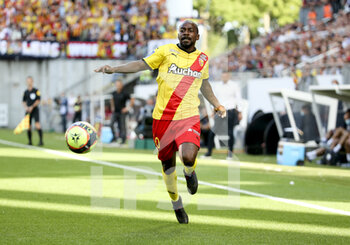 2021-09-18 - Gael Kakuta of Lens during the French championship Ligue 1 football match between RC Lens (RCL) and Lille OSC (LOSC) on September 18, 2021 at stade Felix Bollaert-Delelis in Lens, France - RC LENS (RCL) VS LILLE OSC (LOSC) - FRENCH LIGUE 1 - SOCCER