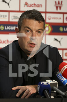 2021-09-18 - Director of RC Lens Arnaud Pouille answers to the media during a press conference about the incidents between supporters of Lens who entered the pitch at half-time and supporters of Lille during the French championship Ligue 1 football match between RC Lens (RCL) and Lille OSC (LOSC) on September 18, 2021 at stade Felix Bollaert-Delelis in Lens, France - RC LENS (RCL) VS LILLE OSC (LOSC) - FRENCH LIGUE 1 - SOCCER