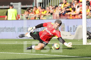 2021-09-18 - Jean-Louis LECA 16 goalkeeper Lens during the French championship Ligue 1 football match between RC Lens and Lille OSC, LOSC, on September 18, 2021 at Bollaert-Delelis stadium in Lens, France - RC LENS VS LILLE OSC - FRENCH LIGUE 1 - SOCCER