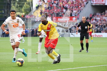 2021-09-18 - Gael KAKUTA 10 RC Lens during the French championship Ligue 1 football match between RC Lens and Lille OSC, LOSC, on September 18, 2021 at Bollaert-Delelis stadium in Lens, France - RC LENS VS LILLE OSC - FRENCH LIGUE 1 - SOCCER