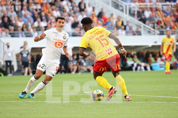 2021-09-18 - Duel Aranud KALIMUENDO 15 Lens and Benjamin ANDRE 21 LOSC during the French championship Ligue 1 football match between RC Lens and Lille OSC, LOSC, on September 18, 2021 at Bollaert-Delelis stadium in Lens, France - RC LENS VS LILLE OSC - FRENCH LIGUE 1 - SOCCER
