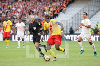 2021-09-18 - Seko FOFANA 8 captain Lens during the French championship Ligue 1 football match between RC Lens and Lille OSC, LOSC, on September 18, 2021 at Bollaert-Delelis stadium in Lens, France - RC LENS VS LILLE OSC - FRENCH LIGUE 1 - SOCCER