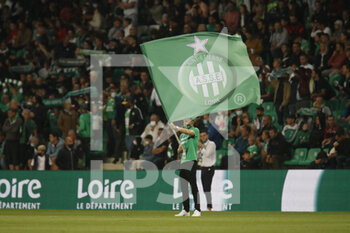 2021-09-18 - Flag of Saint Etienne during the French championship Ligue 1 football match between AS Saint-Etienne and FC Girondins de Bordeaux on September 18, 2021 at Geoffroy-Guichard stadium in Saint-Etienne, France - AS SAINT-ETIENNE VS FC GIRONDINS DE BORDEAUX - FRENCH LIGUE 1 - SOCCER