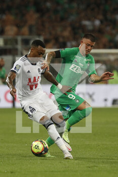 2021-09-18 - MEXER of Bordeaux and Juan RAMIREZ of Saint Etienne during the French championship Ligue 1 football match between AS Saint-Etienne and FC Girondins de Bordeaux on September 18, 2021 at Geoffroy-Guichard stadium in Saint-Etienne, France - AS SAINT-ETIENNE VS FC GIRONDINS DE BORDEAUX - FRENCH LIGUE 1 - SOCCER