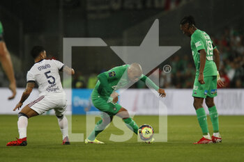 2021-09-18 - Wahdi KHAZRI of Saint Etienne and Otavio PASSOS SANTOS of Bordeaux during the French championship Ligue 1 football match between AS Saint-Etienne and FC Girondins de Bordeaux on September 18, 2021 at Geoffroy-Guichard stadium in Saint-Etienne, France - AS SAINT-ETIENNE VS FC GIRONDINS DE BORDEAUX - FRENCH LIGUE 1 - SOCCER