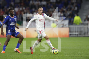2021-09-25 - Maxence CAQUERET of Lyon during the French championship Ligue 1 football match between Olympique Lyonnais and FC Lorient on September 25, 2021 at Groupama stadium in Decines-Charpieu near Lyon, France - OLYMPIQUE LYONNAIS VS FC LORIENT - FRENCH LIGUE 1 - SOCCER