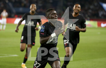 2021-09-25 - Idrissa Gueye Gana of PSG celebrates his goal during the French championship Ligue 1 football match between Paris Saint-Germain (PSG) and Montpellier HSC (MHSC) on September 25, 2021 at Parc des Princes stadium in Paris, France - PARIS SAINT-GERMAIN (PSG) VS MONTPELLIER HSC (MHSC) - FRENCH LIGUE 1 - SOCCER