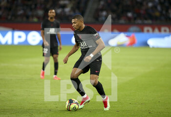 2021-09-25 - Kylian Mbappe of PSG during the French championship Ligue 1 football match between Paris Saint-Germain (PSG) and Montpellier HSC (MHSC) on September 25, 2021 at Parc des Princes stadium in Paris, France - PARIS SAINT-GERMAIN (PSG) VS MONTPELLIER HSC (MHSC) - FRENCH LIGUE 1 - SOCCER