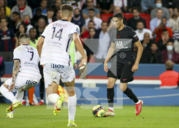 2021-09-25 - Achraf Hakimi of PSG during the French championship Ligue 1 football match between Paris Saint-Germain (PSG) and Montpellier HSC (MHSC) on September 25, 2021 at Parc des Princes stadium in Paris, France - PARIS SAINT-GERMAIN (PSG) VS MONTPELLIER HSC (MHSC) - FRENCH LIGUE 1 - SOCCER
