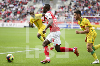 2021-09-26 - Ghislain Konan of Reims during the French championship Ligue 1 football match between Stade de Reims and FC Nantes (FCN) on September 26, 2021 at Stade Auguste Delaune in Reims, France - STADE DE REIMS VS FC NANTES (FCN) - FRENCH LIGUE 1 - SOCCER