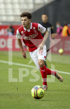 2021-09-26 - Mitchell Van Bergen of Reims during the French championship Ligue 1 football match between Stade de Reims and FC Nantes (FCN) on September 26, 2021 at Stade Auguste Delaune in Reims, France - STADE DE REIMS VS FC NANTES (FCN) - FRENCH LIGUE 1 - SOCCER