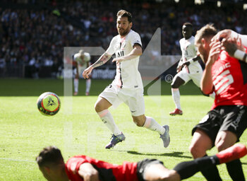 2021-10-03 - Lionel Messi of PSG during the French championship Ligue 1 football match between Stade Rennais and Paris Saint-Germain (PSG) on October 3, 2021 at Roazhon Park in Rennes, France - STADE RENNAIS VS PARIS SAINT-GERMAIN (PSG) - FRENCH LIGUE 1 - SOCCER