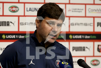 2021-10-03 - Coach of PSG Mauricio Pochettino answers to the media during the post-match press conference following the French championship Ligue 1 football match between Stade Rennais and Paris Saint-Germain (PSG) on October 3, 2021 at Roazhon Park in Rennes, France - STADE RENNAIS VS PARIS SAINT-GERMAIN (PSG) - FRENCH LIGUE 1 - SOCCER