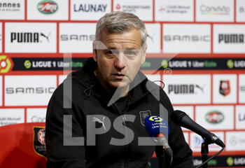 2021-10-03 - Coach of Stade Rennais Bruno Genesio answers to the media during the post-match press conference following the French championship Ligue 1 football match between Stade Rennais and Paris Saint-Germain (PSG) on October 3, 2021 at Roazhon Park in Rennes, France - STADE RENNAIS VS PARIS SAINT-GERMAIN (PSG) - FRENCH LIGUE 1 - SOCCER