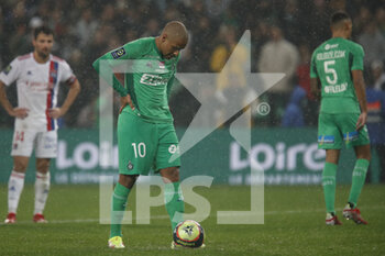 2021-10-03 - Wahdi KHAZRI of Saint Etienne penalty during the French championship Ligue 1 football match between AS Saint-Etienne and Olympique Lyonnais on October 3, 2021 at Geoffroy Guichard stadium in Saint-Etienne, France - AS SAINT-ETIENNE VS OLYMPIQUE LYONNAIS - FRENCH LIGUE 1 - SOCCER