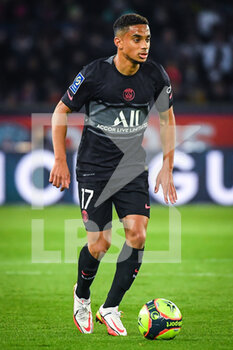 2021-10-15 - Colin DAGBA of PSG during the French championship Ligue 1 football match between Paris Saint-Germain and SCO Angers on October 15, 2021 at Parc des Princes stadium in Paris, France - PARIS SAINT-GERMAIN VS SCO ANGERS - FRENCH LIGUE 1 - SOCCER