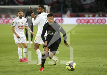 2021-10-15 - Juan Bernat of PSG, Sofiane Boufal of Angers during the French championship Ligue 1 football match between Paris Saint-Germain (PSG) and SCO Angers on October 15, 2021 at Parc des Princes stadium in Paris, France - PARIS SAINT-GERMAIN VS SCO ANGERS - FRENCH LIGUE 1 - SOCCER