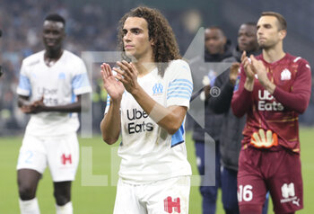 2021-10-24 - Matteo Guendouzi of Marseille salutes the supporters following the French championship Ligue 1 football match between Olympique de Marseille (OM) and Paris Saint-Germain (PSG) on October 24, 2021 at Stade Velodrome in Marseille, France - OLYMPIQUE DE MARSEILLE (OM) VS PARIS SAINT-GERMAIN (PSG) - FRENCH LIGUE 1 - SOCCER