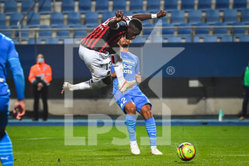 2021-10-27 - Hassane KAMARA of Nice during the French championship Ligue 1 football match between OGC Nice and Olympique de Marseille on October 27, 2021 at Stade de l'Aube in Troyes, France - OGC NICE VS OLYMPIQUE DE MARSEILLE - FRENCH LIGUE 1 - SOCCER