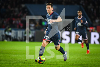 2021-10-29 - Lionel (Leo) MESSI of PSG during the French championship Ligue 1 football match between Paris Saint-Germain and LOSC Lille on October 29, 2021 at Parc des Princes stadium in Paris, France - PARIS SAINT-GERMAIN VS LOSC LILLE - FRENCH LIGUE 1 - SOCCER