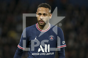 2021-10-29 - Neymar Jr of PSG during the French championship Ligue 1 football match between Paris Saint-Germain and LOSC Lille on October 29, 2021 at Parc des Princes stadium in Paris, France - PARIS SAINT-GERMAIN VS LOSC LILLE - FRENCH LIGUE 1 - SOCCER