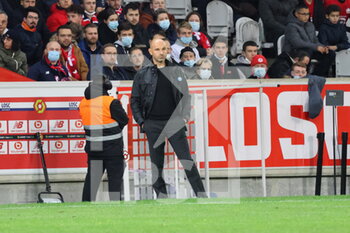 2021-11-06 - Coach Angers Gérald BATICLE during the French championship Ligue 1 football match between LOSC Lille and SCO Angers on November 6, 2021 at Pierre Mauroy stadium in Villeneuve-d'Ascq near Lille, France - LOSC LILLE VS SCO ANGERS - FRENCH LIGUE 1 - SOCCER