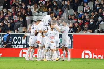 2021-11-06 - Celebration goal Angers during the French championship Ligue 1 football match between LOSC Lille and SCO Angers on November 6, 2021 at Pierre Mauroy stadium in Villeneuve-d'Ascq near Lille, France - LOSC LILLE VS SCO ANGERS - FRENCH LIGUE 1 - SOCCER