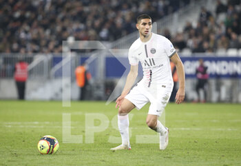 2021-11-06 - Achraf Hakimi of PSG during the French championship Ligue 1 football match between Girondins de Bordeaux and Paris Saint-Germain on November 6, 2021 at Matmut Atlantique stadium in Bordeaux, France - GIRONDINS DE BORDEAUX VS PARIS SAINT-GERMAIN - FRENCH LIGUE 1 - SOCCER