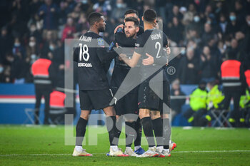 2021-11-20 - Lionel (Leo) MESSI of PSG, Georginio WIJNALDUM of PSG and Achraf HAKIMI of PSG celebrate the goal during the French championship Ligue 1 football match between Paris Saint-Germain and FC Nantes on November 20, 2021 at Parc des Princes stadium in Paris, France - PARIS SAINT-GERMAIN VS FC NANTES - FRENCH LIGUE 1 - SOCCER