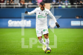 2021-11-21 - Miguel TRAUCO of Saint Etienne during the French championship Ligue 1 football match between ESTAC Troyes and AS Saint-Etienne on November 21, 2021 at Stade de l'Aube in Troyes, France - ESTAC TROYES VS AS SAINT-ETIENNE - FRENCH LIGUE 1 - SOCCER