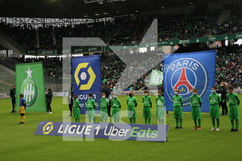2021-11-28 - Flags of Paris and Saint Etienne during the French championship Ligue 1 football match between AS Saint-Etienne and Paris Saint-Germain on November 28, 2021 at Geoffroy Guichard stadium in Saint-Etienne, France - AS SAINT-ETIENNE (ASSE) VS PARIS SAINT-GERMAIN (PSG) - FRENCH LIGUE 1 - SOCCER